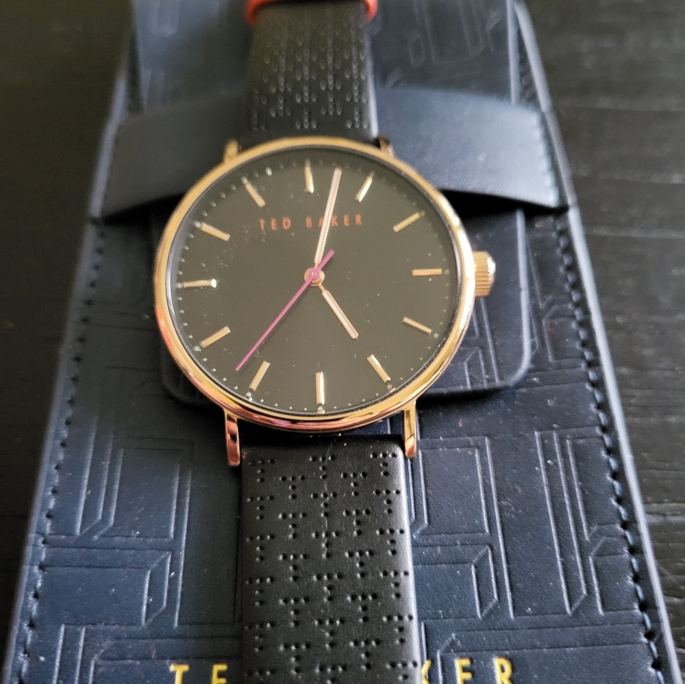 Ted Baker London - Picture 2 of 4